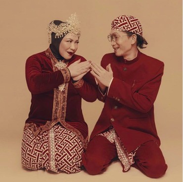 Cerita di Balik Foto Perjalanan Hidup Melly Goeslaw dan Anto Hoed