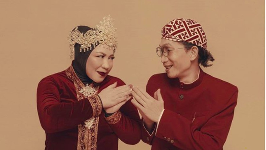 Melly Goeslaw dan Anto Hoed