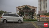 Foto: Pernikahan Drive Thru Jadi Alternatif di Tengah Pandemi Pernikahan drive thru jadi alternatif resepsi di tengah pandemi Covid-19. Pesta tetap digelar, tapi dengan protokol kesehatan yang ketat dan pembatasan tamu.