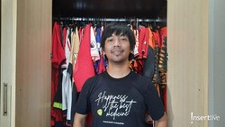 Rian D'Masiv Habiskan Miliran Rupiah demi Koleksi Jersi Sepakbola
