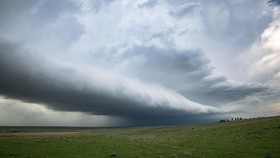 Fakta-fakta Fenomena Awan Tsunami yang Muncul di Musim Pancaroba