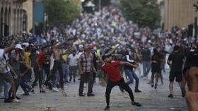 FOTO: Gelombang Demo Pasca Ledakan di Beirut