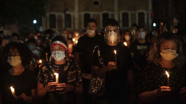 FOTO: Gelombang Demo Pasca Ledakan di Beirut