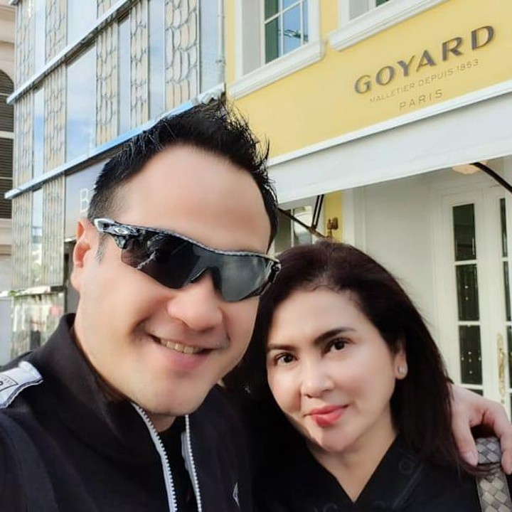 <p>Sejak menikah, rumah tangga Ferry Irawan dan istrinya memang jarang terekspos publik. (Foto: Instagram @ferryirawanofficial)</p>