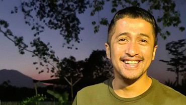 img-title Irfan Hakim Belajar Ternak dan Jadi Juri di Kontes Ikan Cupang