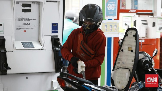 BPS mencatat kenaikan harga bensin menyumbang 1,15 persen pada inflasi 2022.