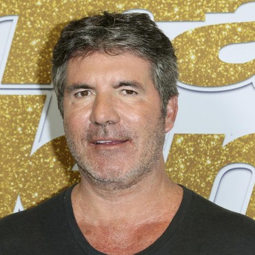 Simon Cowell Jual Kastil Berhantu Seharga Rp300 M, Ada yang Minat?