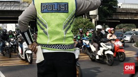 Viral Polisi Tilang Sopir Truk, Minta Bawang Satu Karung