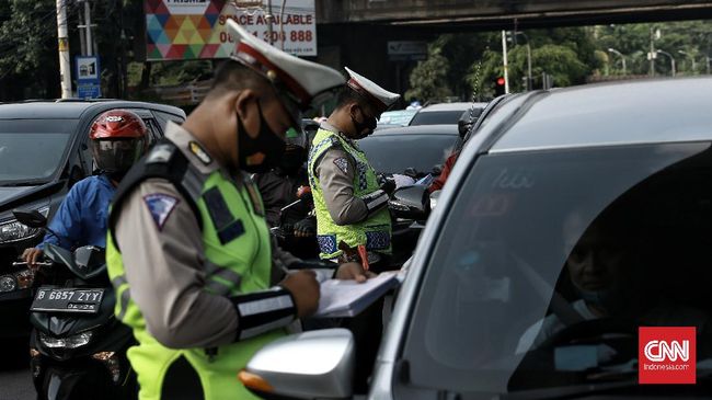 Tilang Ganjil Genap Saat PPKM di DKI Tunggu Kajian dan Rambu - Vimarsana News