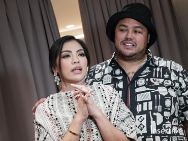 img-title Vebrie Verona Pakai Busana Rancangan Ivan Gunawan untuk Tampil di AS