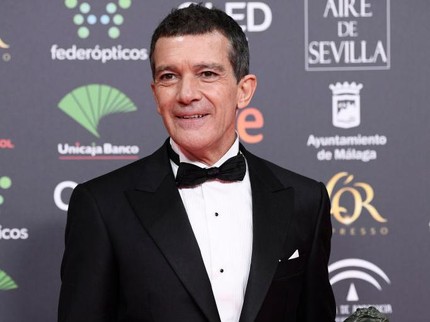 Antonio Banderas Positif Corona di Ultah ke-60, Reaksi Eks Istri Jadi Sorotan