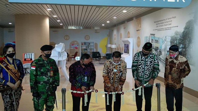 Bandara Internasional Yogyakarta (YIA) kini memiliki Science Corner Taman Pintar di area ruang tunggu bandara.