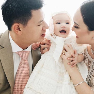 Bikin Gemas, Anak Shandy Aulia Sudah Bisa Berdiri di Umur 6 Bulan