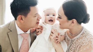 Bikin Gemas, Anak Shandy Aulia Sudah Bisa Berdiri di Umur 6 Bulan