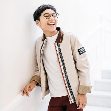 Betrand Peto di Antara Karier dan Pendidikan, Fokus yang Mana?