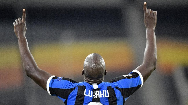 Romelu Lukaku bisa melampaui rekor Ronaldo Luiz Nazario de Lima saat laga Sevilla vs Inter Milan di final Liga Europa.