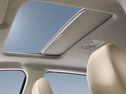 Salah Pilih Tempat Parkir Bisa Bikin Sunroof Cepat Rusak