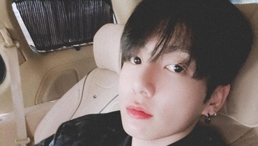 img-title Jungkook BTS Ulang Tahun, ARMY Tiongkok Bikin Kejutan di Menara Eiffel