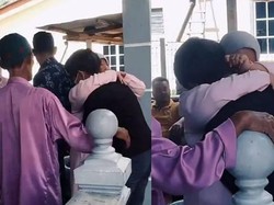 Viral, Momen Haru Pertemuan Anak dan Ibu Setelah 20 Tahun Terpisah
