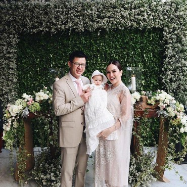 Antar Putrinya Dibaptis, Shandy Aulia Kenang Momen Pemberkatan Nikah