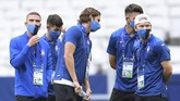 FOTO: Gertak Mbappe Jelang Atalanta vs PSG Jelang laga Atalanta vs PSG di perempat final Liga Champions, Kylian Mbappe terlihat sudah berlatih bersama skuad Les Parisiens.