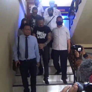 Jadi Tersangka, Jerinx Terancam Hukuman 5 Tahun Penjara