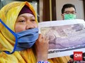 Diperiksa Tiga Jam, Istri Salim Kancil Dicecar 20 Pertanyaan