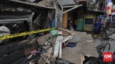 FOTO: Ratusan Warga Tambora Mengungsi Usai Kebakaran Ratusan warga Tambora mengungsi usai rumah mereka dilalap api, Rabu (12/8).