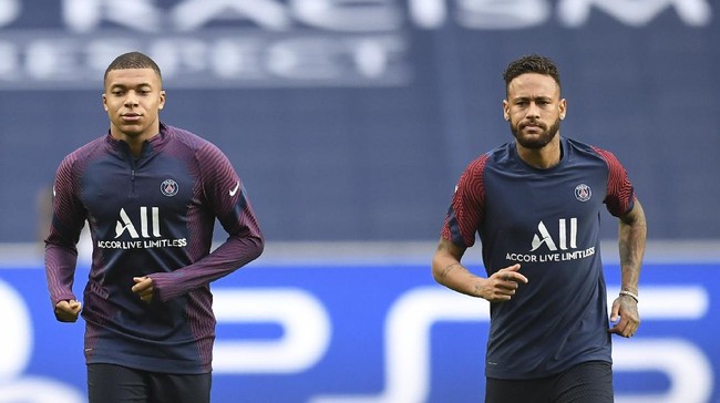 Duo penyerang PSG, Kylian Mbappe dan Neymar, berpeluang merebut gelar top skor Liga Champions dari tangan Erling Haaland.