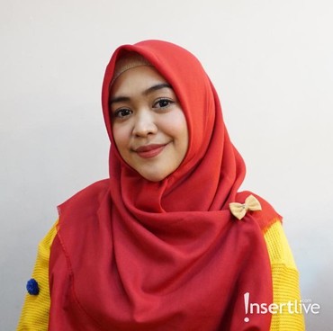 Kronologi Jilbab Ria Ricis Ditarik Orang Tak Dikenal