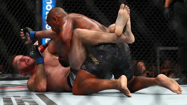 Berikut catatan-catatan menarik yang dimiliki Stipe Miocic dan Daniel Cormier jelang UFC 252.