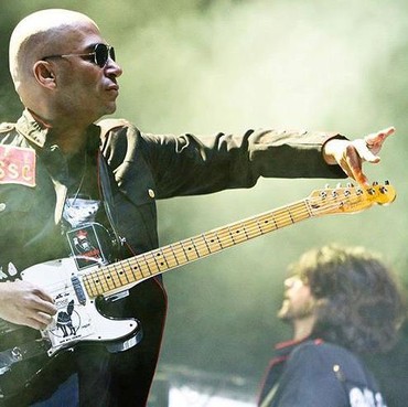 Karya Baru Tom Morello, Buku 'Whatever It Takes'