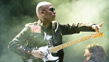 Karya Baru Tom Morello, Buku 'Whatever It Takes'