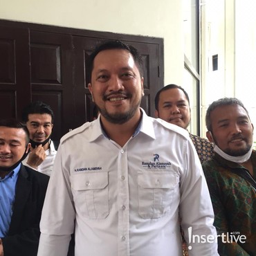 Eksepsi Vicky Prasetyo Ditolak, Pengacara Siapkan 10 Saksi