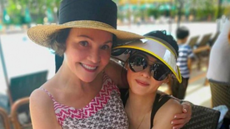 Cecilia Cheung dan Ibunya Cecilia Cheung dan Ibunya