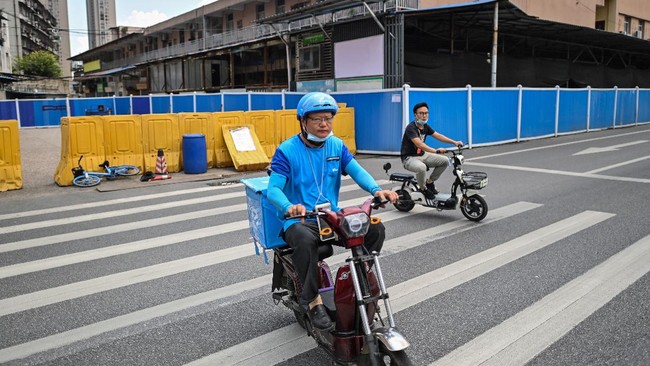 Tim WHO mulai menyelidiki sumber Covid-19 di Wuhan, China, setelah selesai menjalani masa karantina.