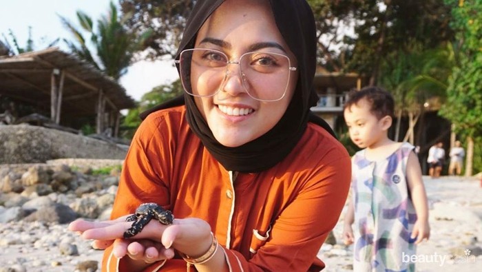 Sewa Resort Mahal, Intip Liburan Rachel Vennya di Sumba