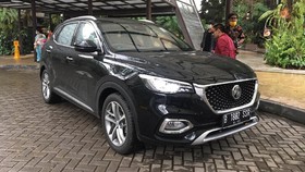 SUV Baru MG HS Meluncur, Harga Terimpit Almaz dan CR-V