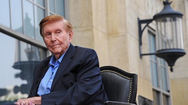 Pemilik CBS dan Viacom Sumner Redstone meninggal dunia pada usia 97 tahun pada Selasa (11/8) waktu Amerika Serikat.