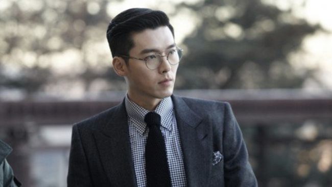 Popularitas Hyun Bin semakin menanjak usai membintangi serangkaian hit box office dan drama. Berikut daftar drama yang dibintangi Hyun Bin.
