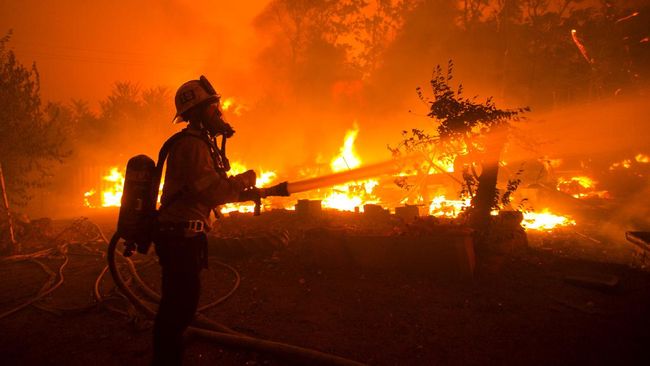 Kebakaran Hutan California Penduduk Diminta Siaga