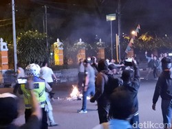 Video Massa Aksi Gejayan Bersitegang dengan Warga