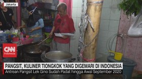 VIDEO: Antre Hingga Sebulan Untuk Makan Pangsit di Tempat Ini