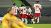 FOTO: Drama Leipzig Tekuk Atletico di Menit Akhir RB Leipzig menang 2-1 atas Atletico Madrid di babak perempat final Liga Champions, Jumat (14/8), berkat gol Tyler Adams yang dicetak pada menit ke-88.
