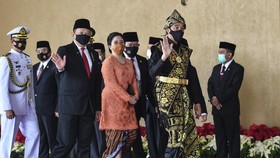Rektorat Bina Bem Unnes Pascaposting Jokowi, Ma'ruf, dan Puan