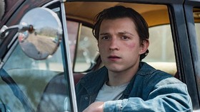 Tom Holland Hanyut dalam Kegelapan di The Devil All The Time