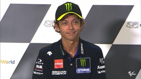 VIDEO: Rossi Sebut Perebutan Juara MotoGP Berjalan Lucu