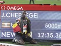 FOTO: Pelari Uganda Patahkan Rekor Dunia Lari 5000 Meter