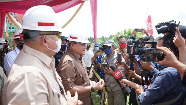 Bupati Muba Dodi Reza Alex Noerdin mewujudkan 8.162 sambungan jargas rumah tangga di Kecamatan Sungai Lilin, Kecamatan Sekayu, dan Kecamatan Bayung Lencir.