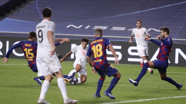 Philippe Coutinho berhasil mencetak dua gol dan memberikan satu assist saat Bayern Munchen membantai Barcelona 8-2.